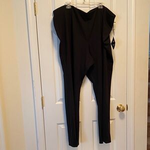 Ava & Viv Black Pull On Pants…size 4X (28/30)